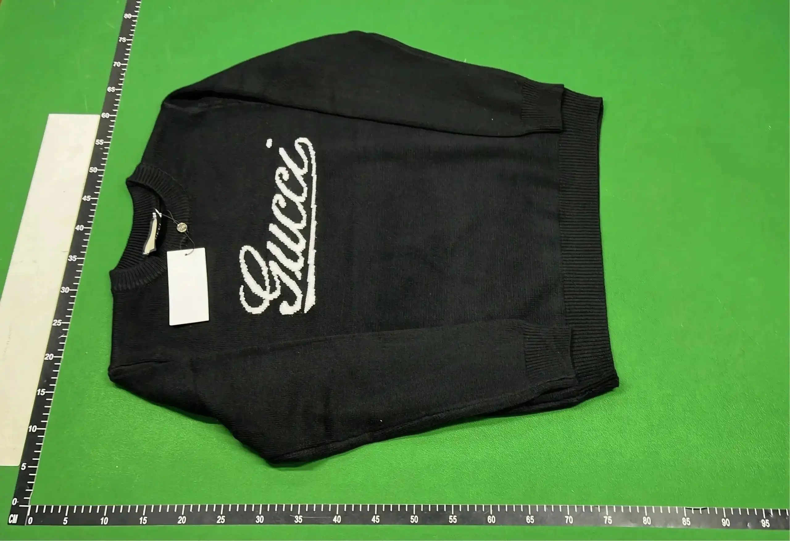 Gucci Sweatshirt (24 styles) — foto 2 de 6