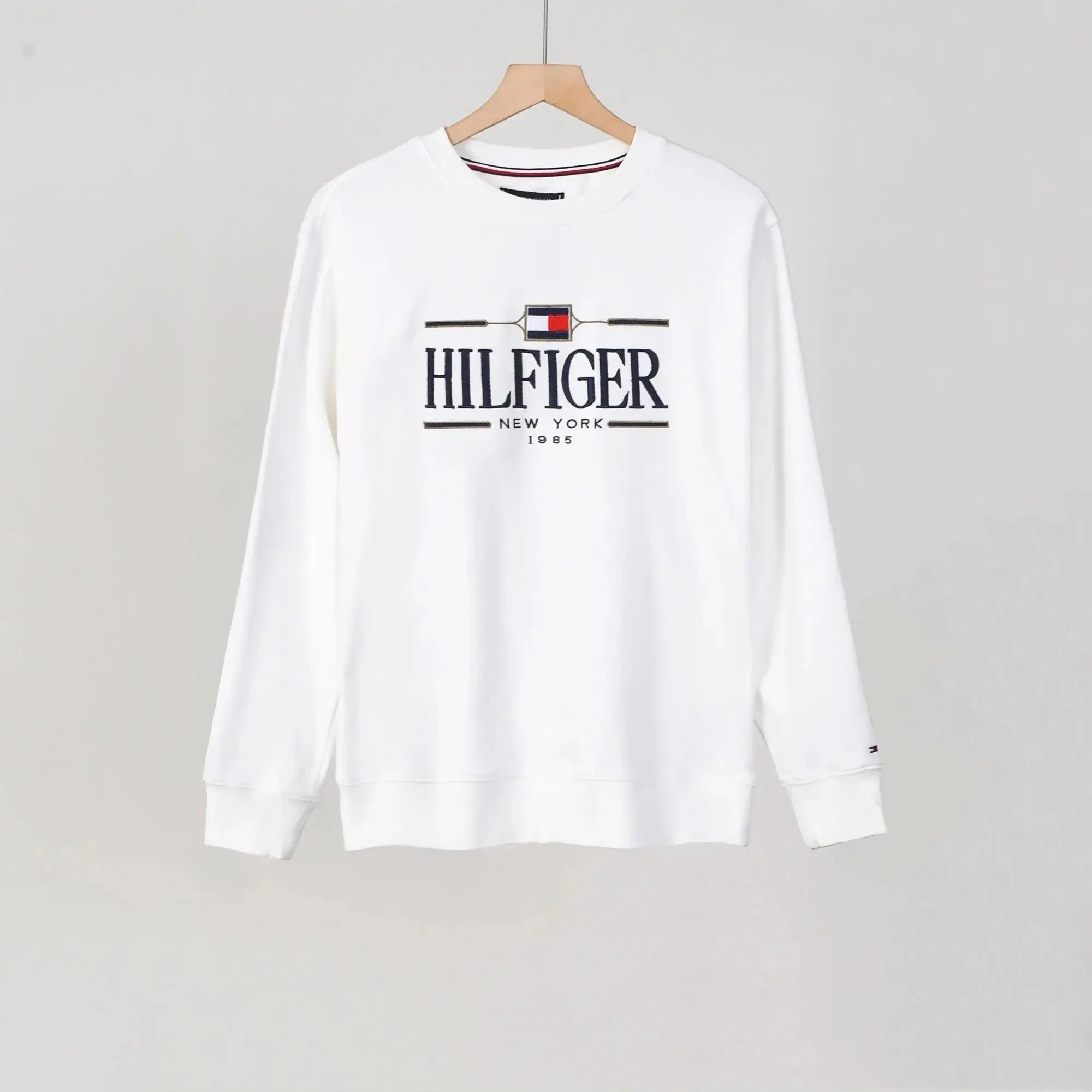 Tommy Hilfiger New York Logo Sweatshirt #TommyHilfiger Sou #Sweatshirt Sou — foto 6 de 6