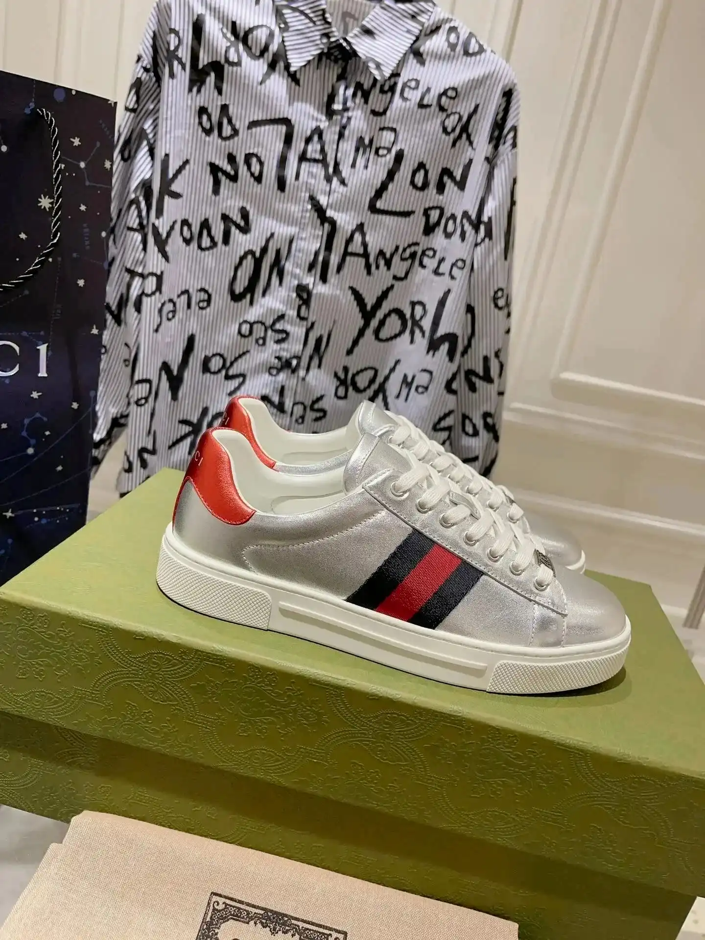 Gucci Rhyton Vintage 1 — foto 2 de 6