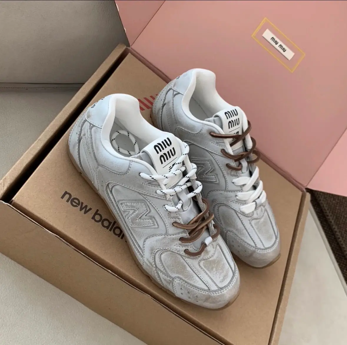 New Balance x Miu Miu MAYA Sneakers [4 styles] — foto 5 de 6