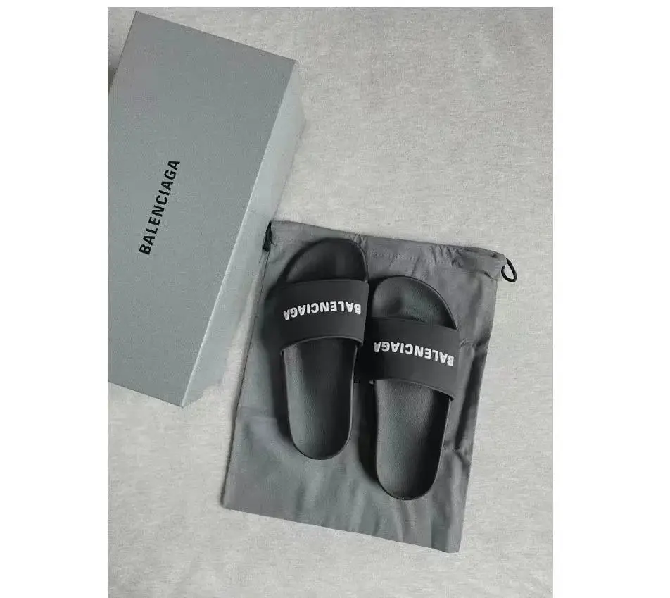 Balenciaga Logo Slide Sandals [15 styles] — foto 6 de 6
