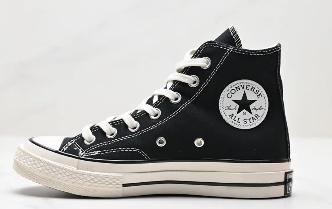 Converse Shoes — foto 3 de 6