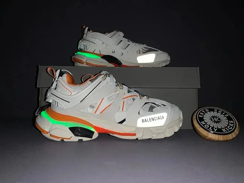 Balenciaga Track 2 Sneakers — foto 4 de 6