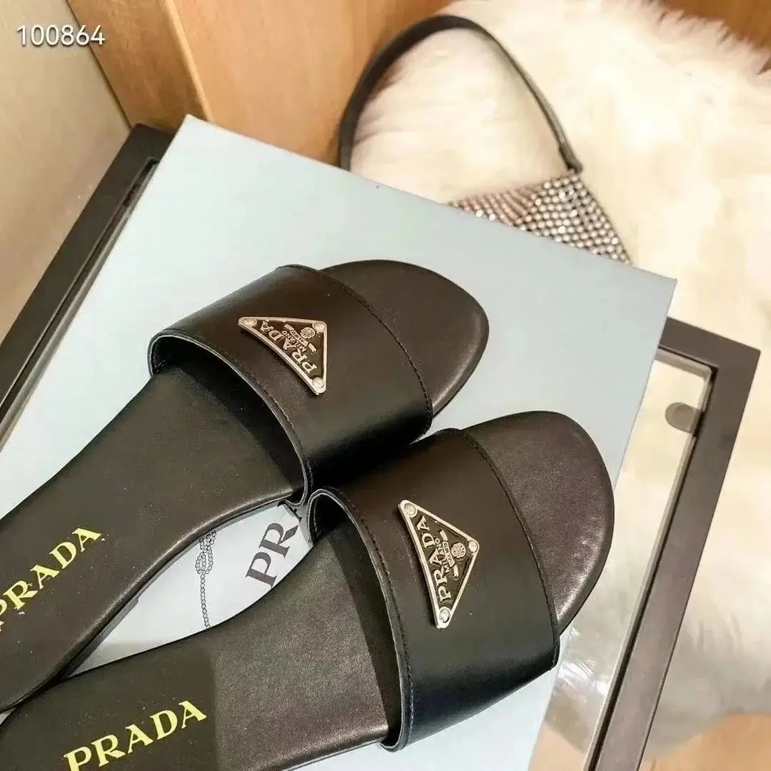 Prada Chunky Sandals — foto 3 de 6