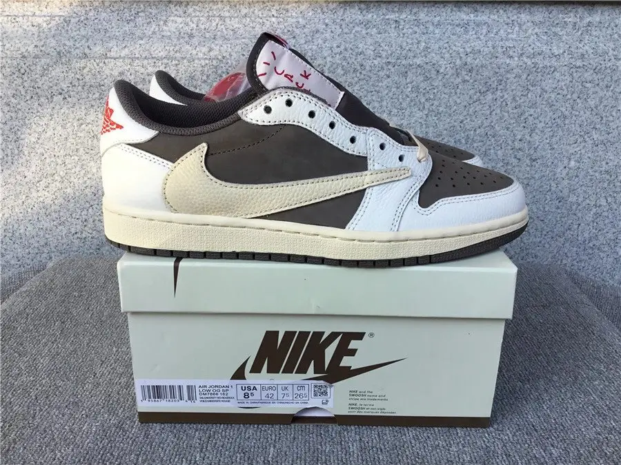 AJ1 X Travis Scott — foto 6 de 6