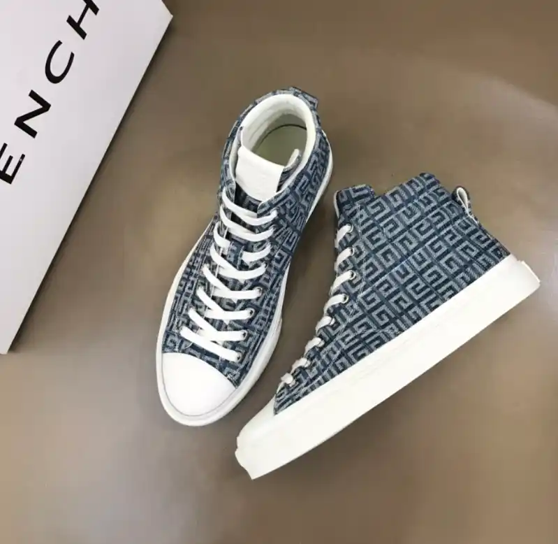 Givenchy Sneakers — foto 3 de 6