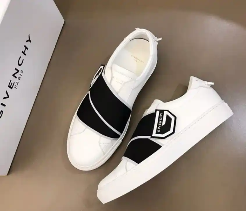 Givenchy Sneakers — foto 6 de 6