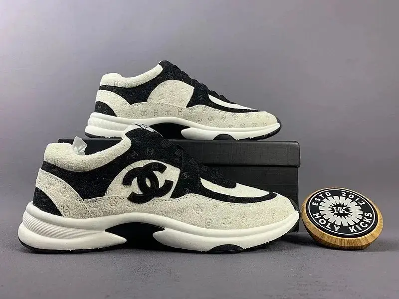 CHANEL Sneakers — foto 5 de 6