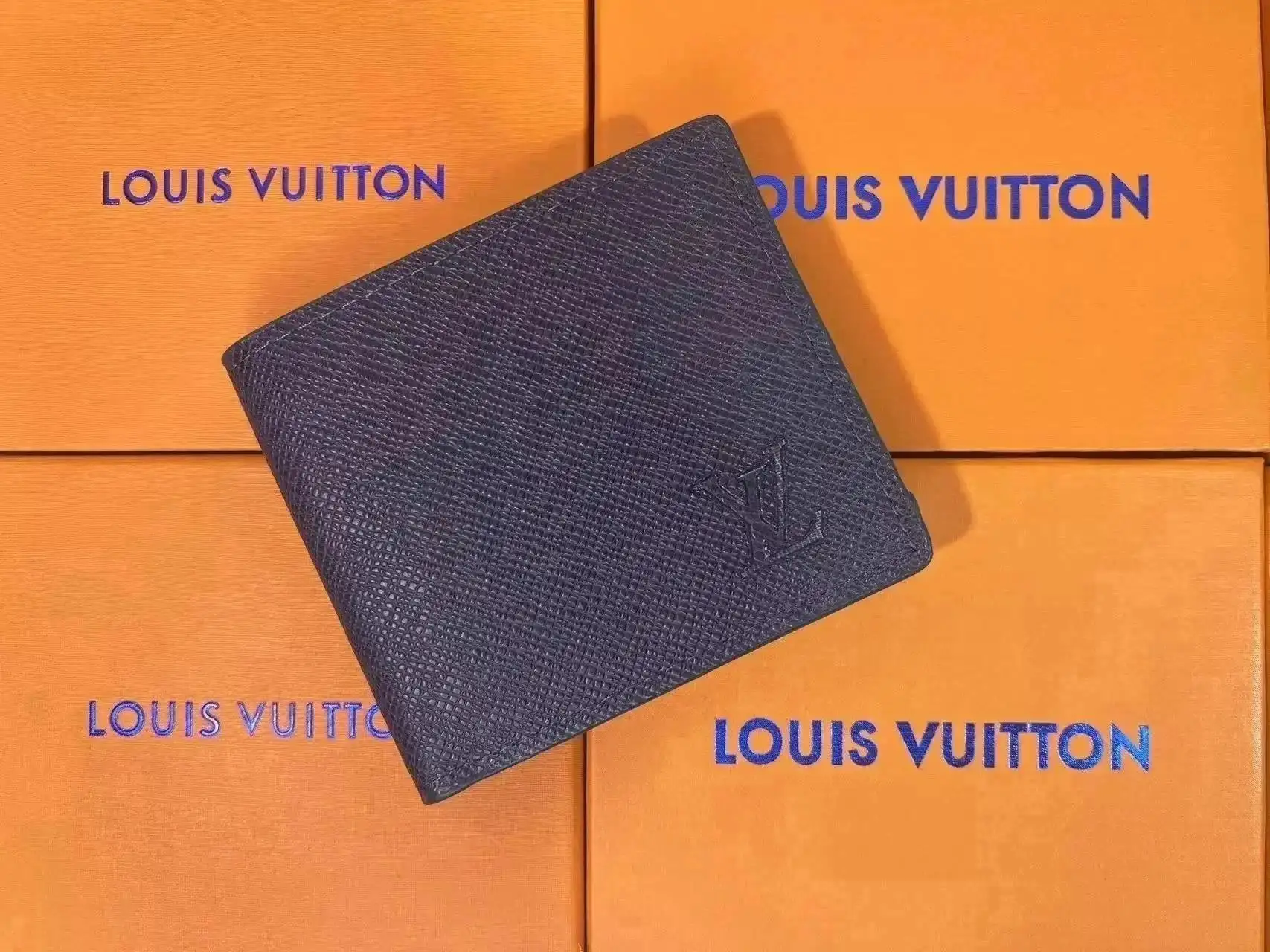 Louis Vuitton Wallet (39 styles) — foto 6 de 6