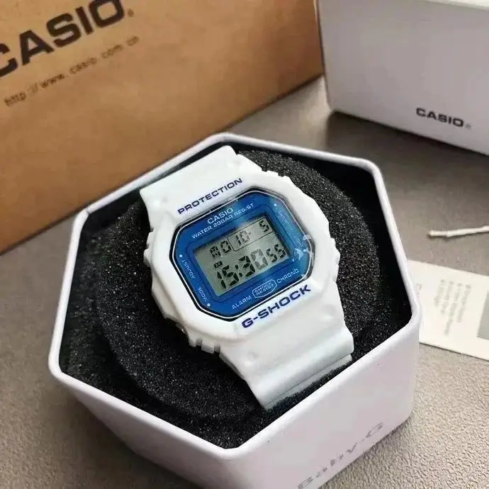 Casio G-Shock DW-5600 Watch [10 styles] — foto 5 de 6
