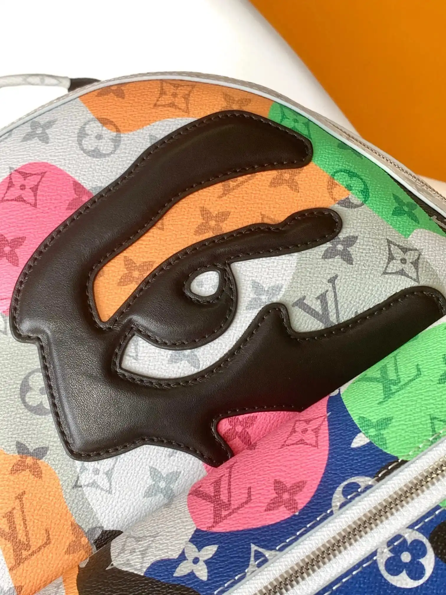 Louis Vuitton Graffiti Eye Print Backpack — foto 5 de 6