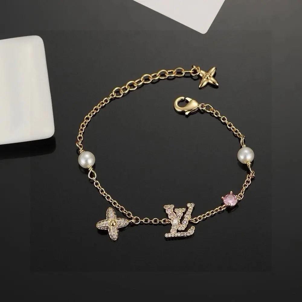 Louis Vuitton Monogram World Tour Bracelet — foto 5 de 6