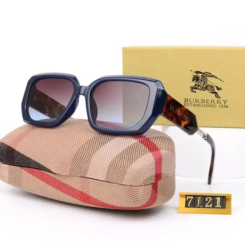 Burberry MAYA Sunglasses [29 styles] — foto 3 de 6