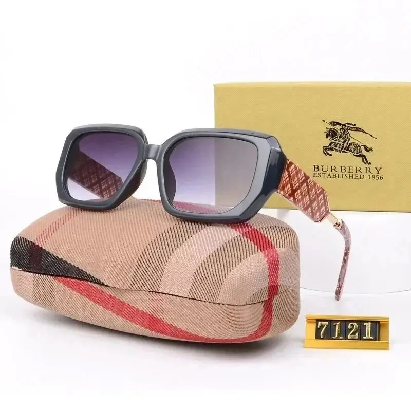Burberry MAYA Sunglasses [29 styles] — foto 5 de 6