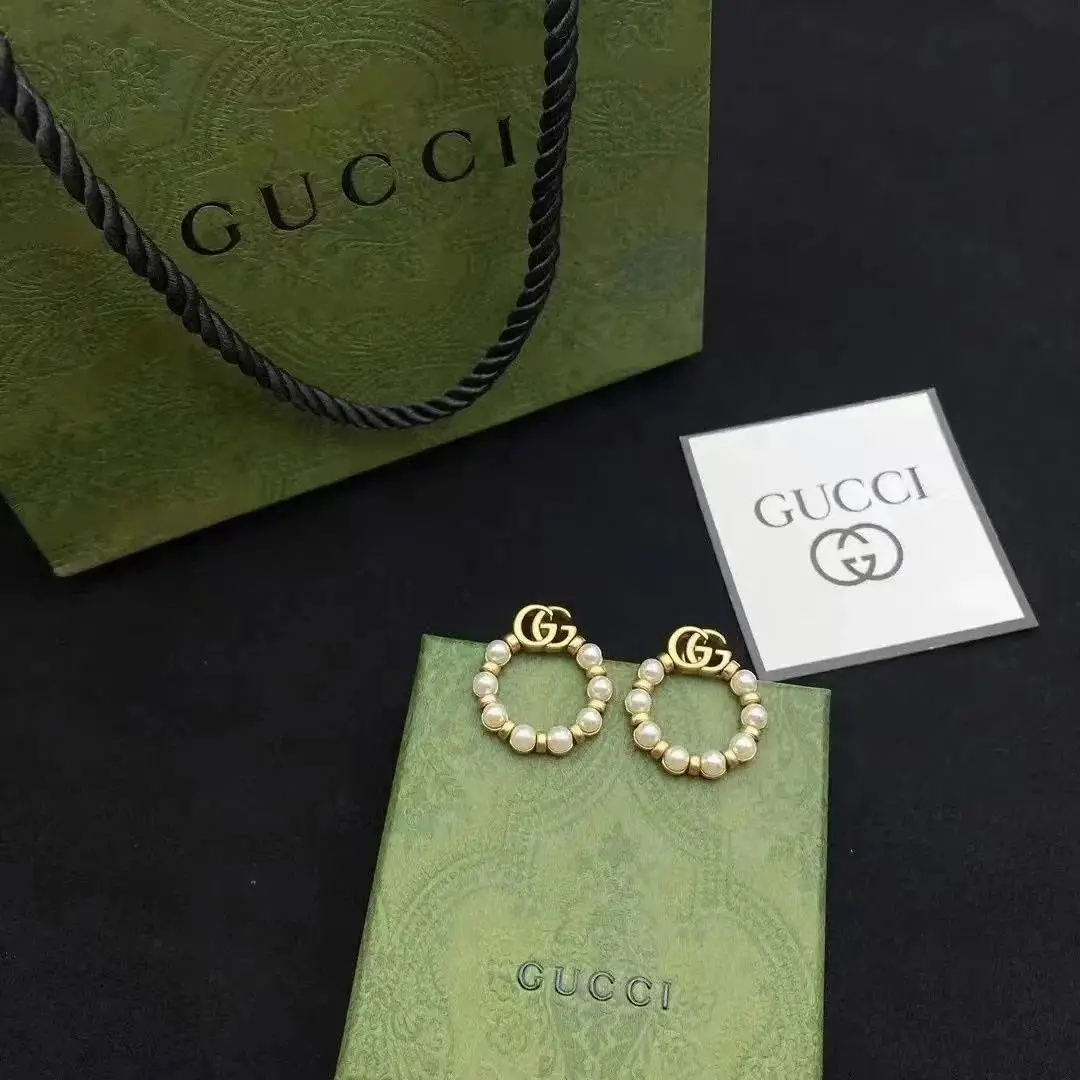 Gucci GG Pearl Earrings — foto 3 de 6