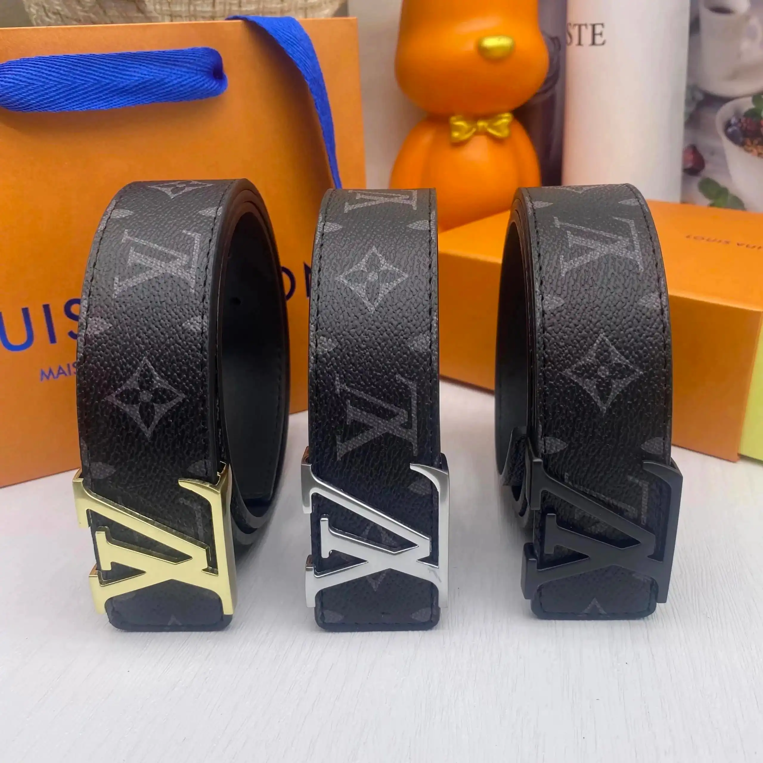LOUIS VUITTON belt — foto 6 de 6