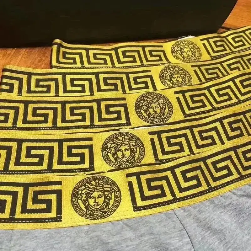 Versace Medusa Greek Key Belt Set [5 styles] — foto 6 de 6