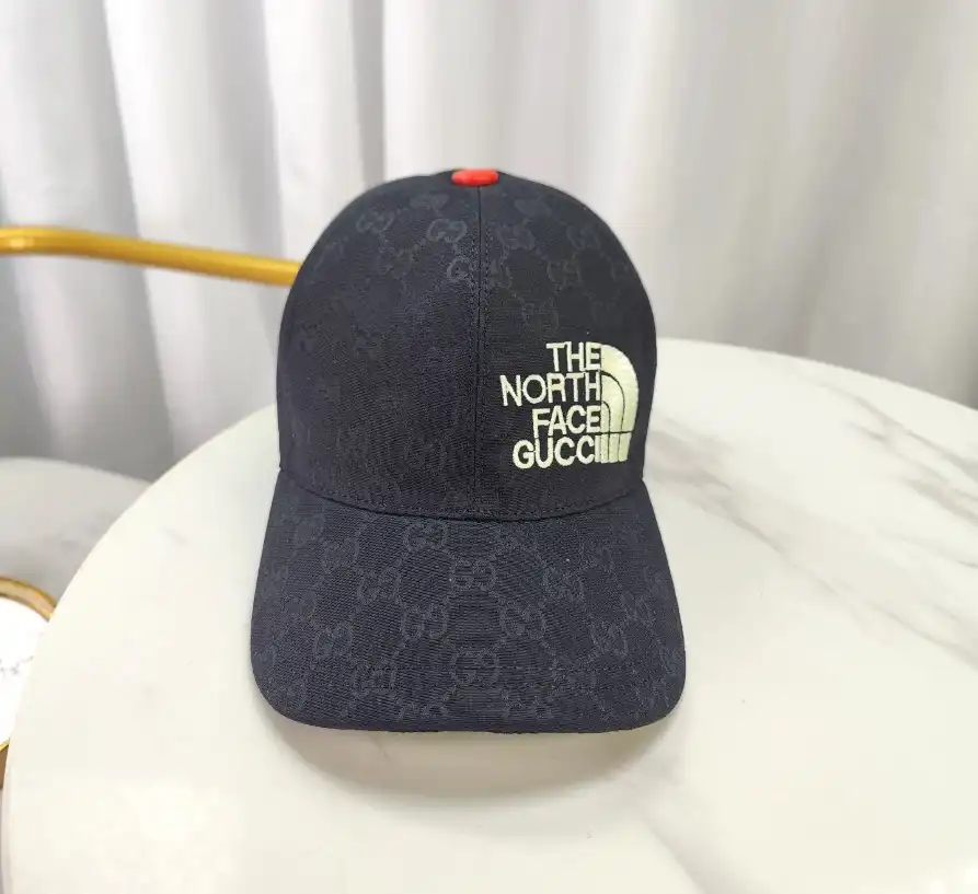 Gucci Caps — foto 4 de 6