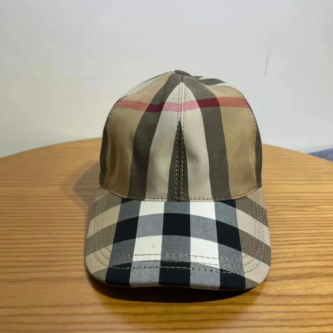 BURBERRY Hat — foto 5 de 6