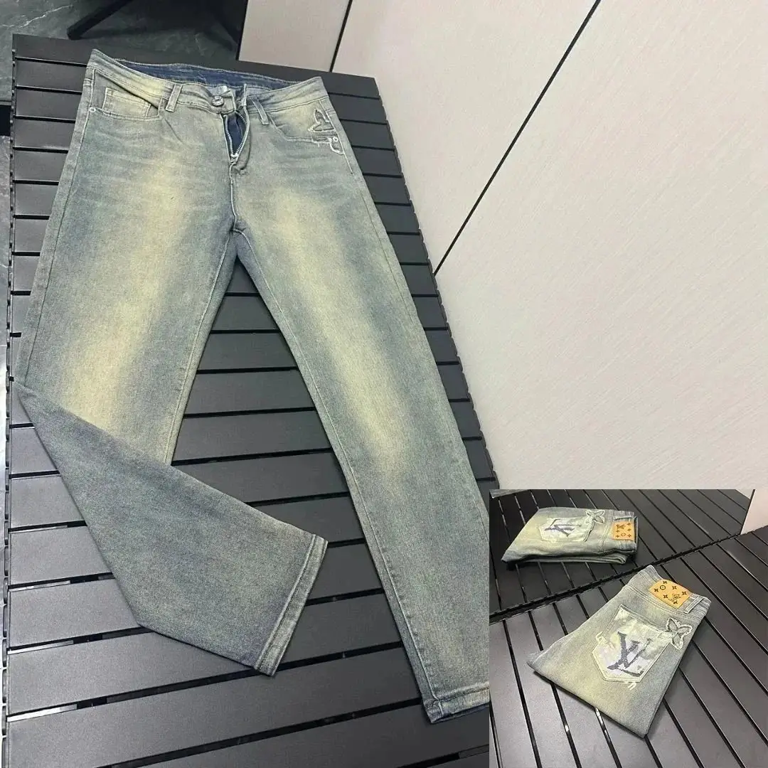 Louis Vuitton Monogram Denim Jeans [10 styles] — foto 3 de 6
