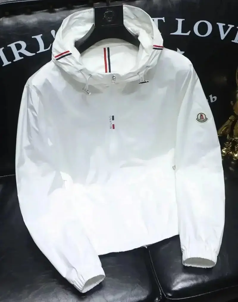 Moncler Maya Jacket [Gucci Moncler Burberry Prada Jackets] — foto 3 de 6