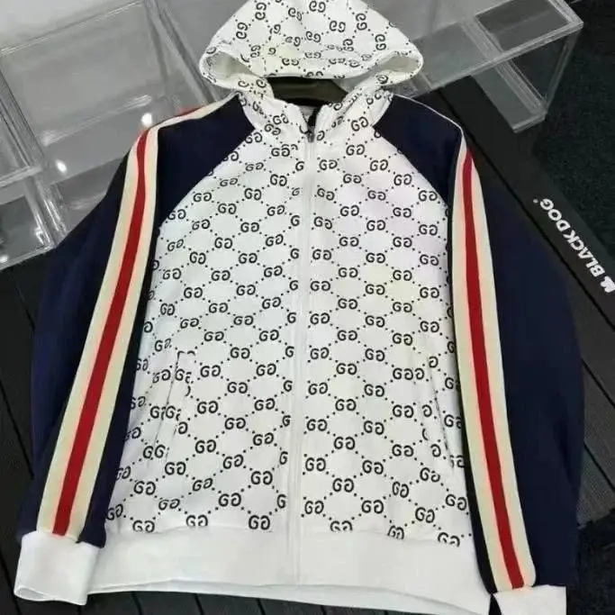 Moncler Maya Jacket [Gucci Moncler Burberry Prada Jackets] — foto 6 de 6