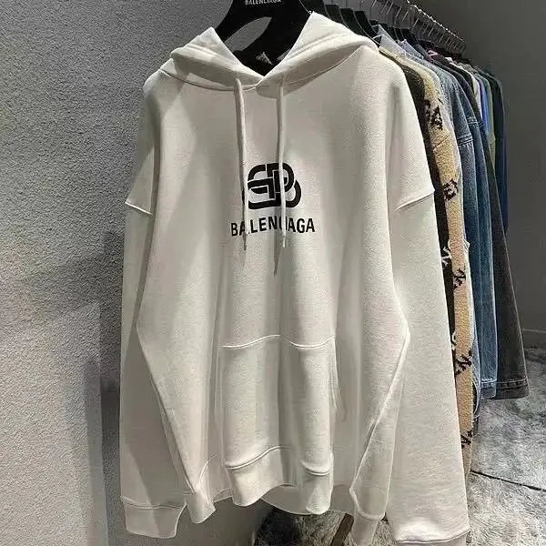 Balenciaga Hoodies Top — foto 4 de 6