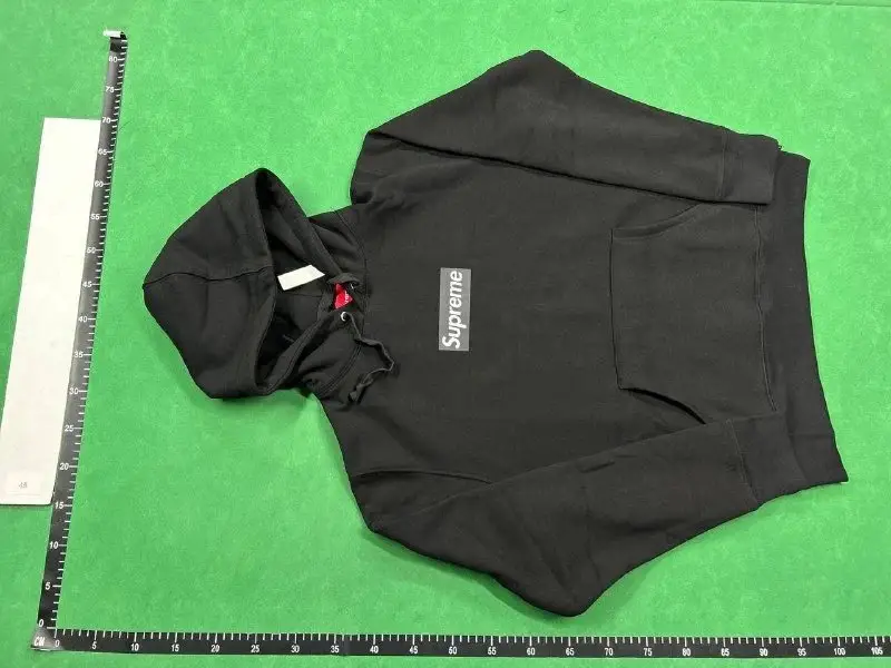 Supreme x Ducati Windbreaker — foto 4 de 6