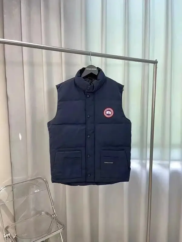 Canada Goose Maya Vest — foto 4 de 6