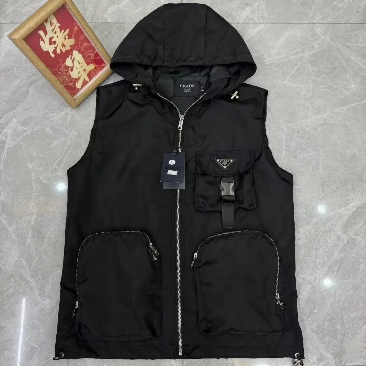 Prada Linea Rossa / Re-Nylon / Tessuto / Fendi Monster Eye Jackets/Down Jackets/Hoodies — foto 6 de 6