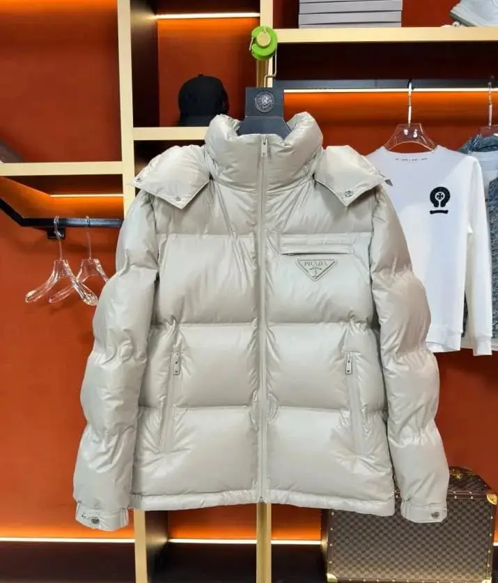 Prada Down Jacket — foto 3 de 6