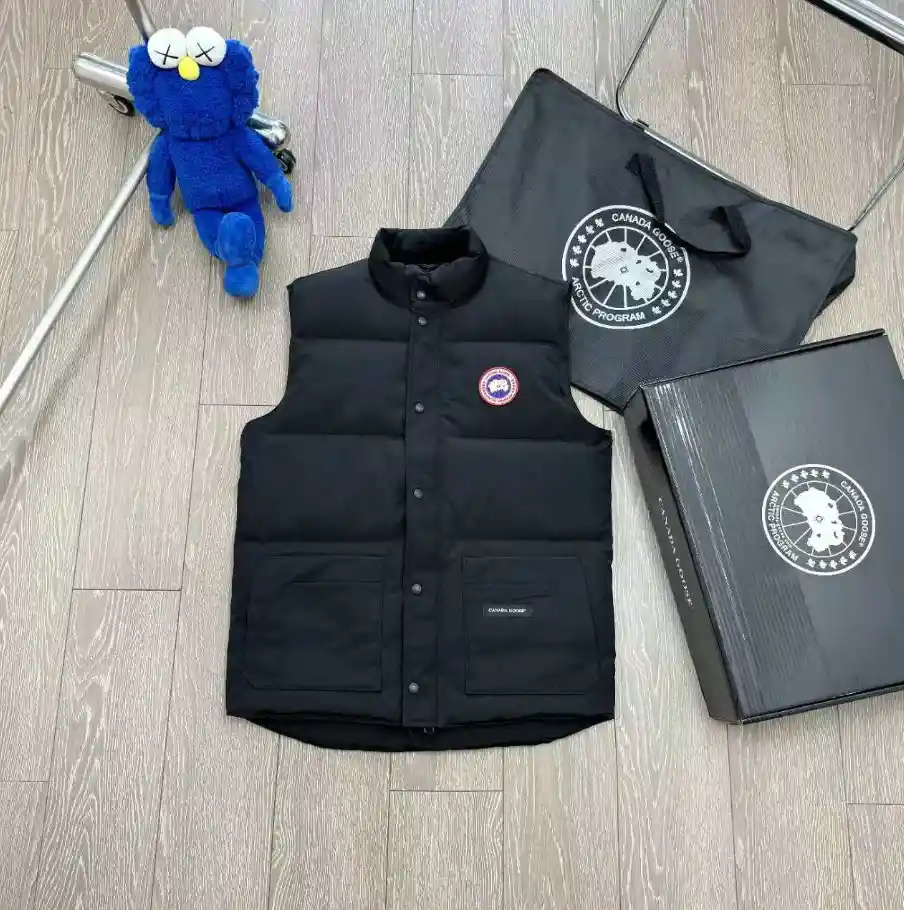 Canada Goose Mayfair Vest [4 styles] — foto 5 de 6