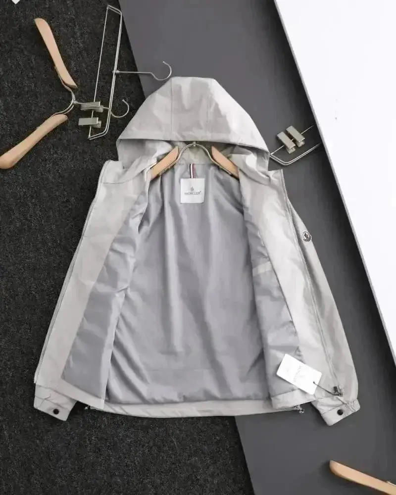 Moncler Hooded Jacket [37 styles] — foto 3 de 6
