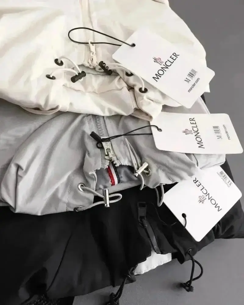 Moncler Hooded Jacket [37 styles] — foto 4 de 6