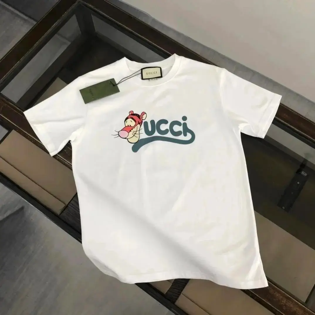 GUCCI — foto 5 de 6