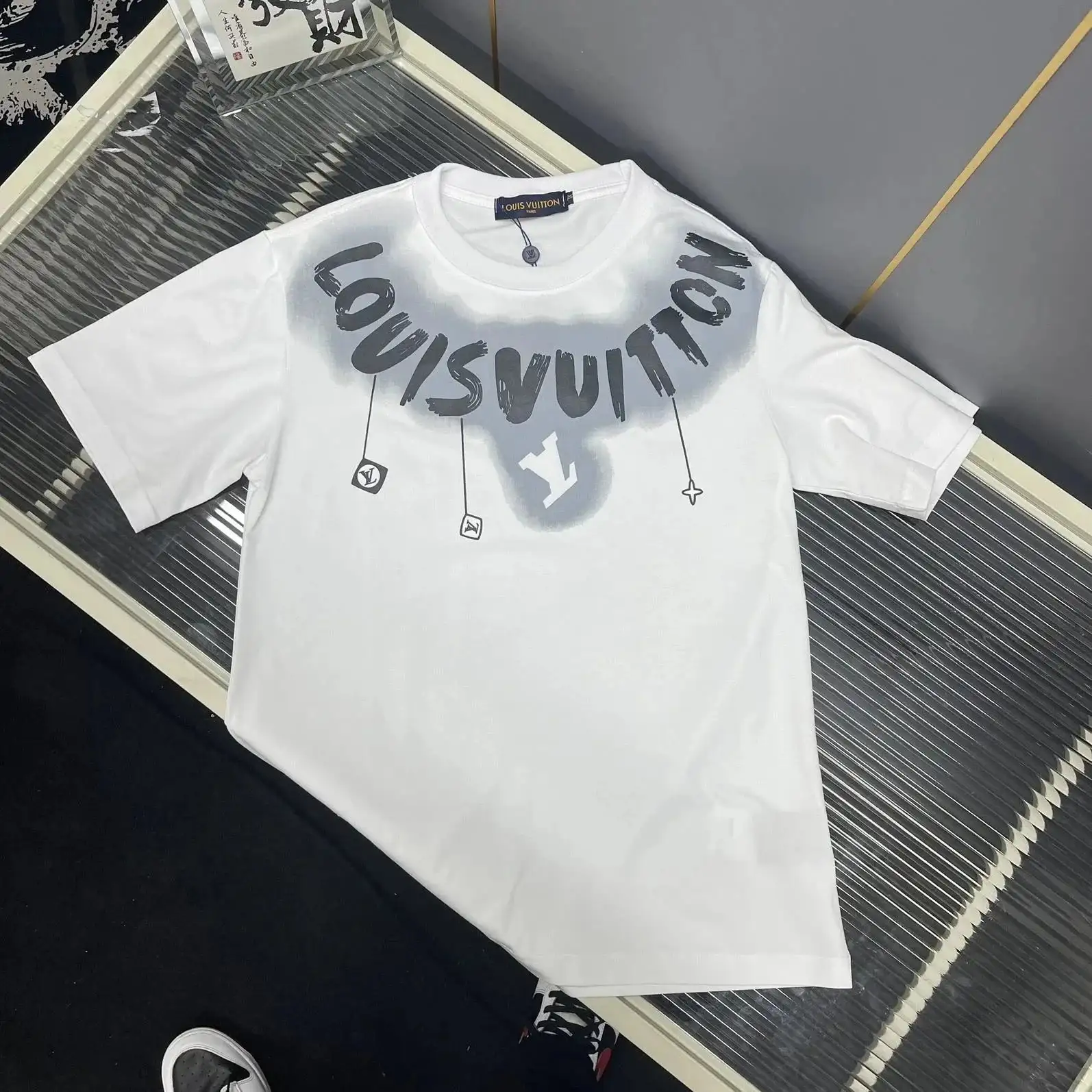 Louis Vuitton T-shirt Tee [ 40 Style] — foto 3 de 6