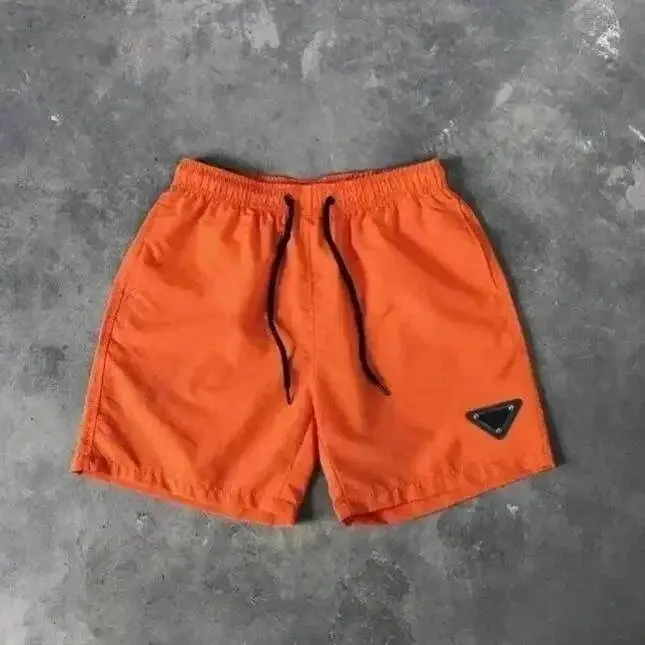 Prada shorts t-shirt (40 styles) — foto 6 de 6