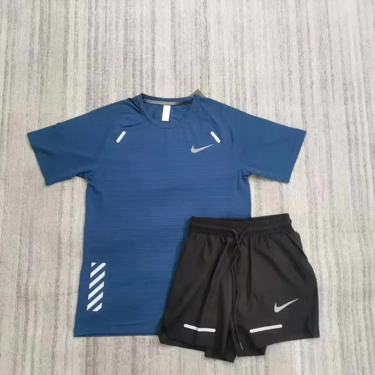Nike suit — foto 4 de 6