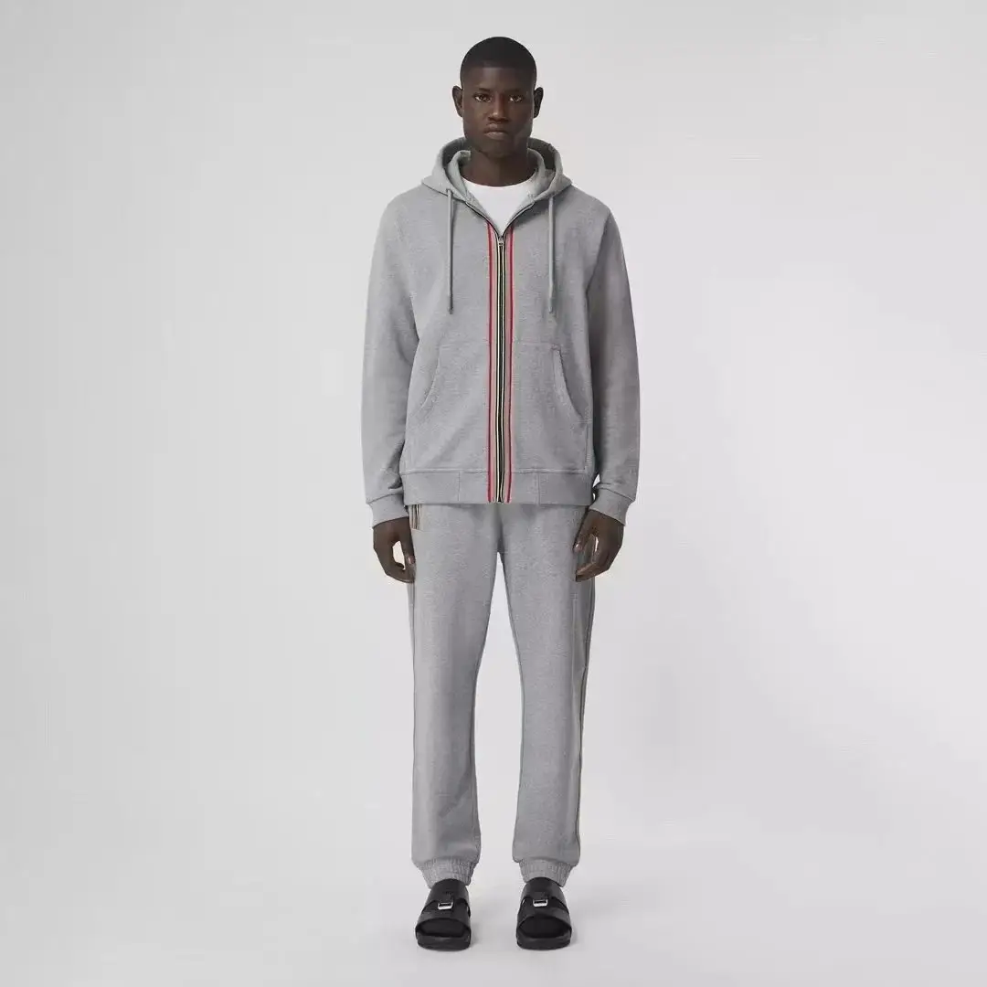 Burberry Stripe Zip-Up Hoodie & Jogger Set — foto 6 de 6