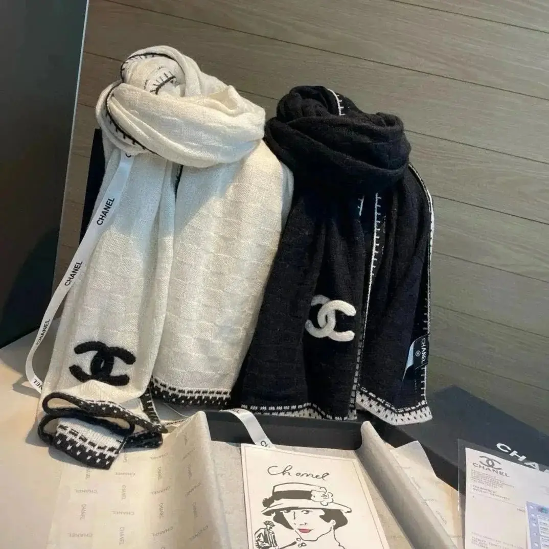 Chanel CC Logo Scarf [10+ styles]