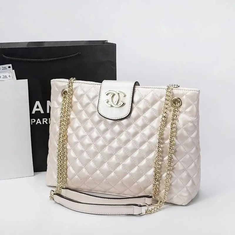 Chanel Bag — foto 3 de 6
