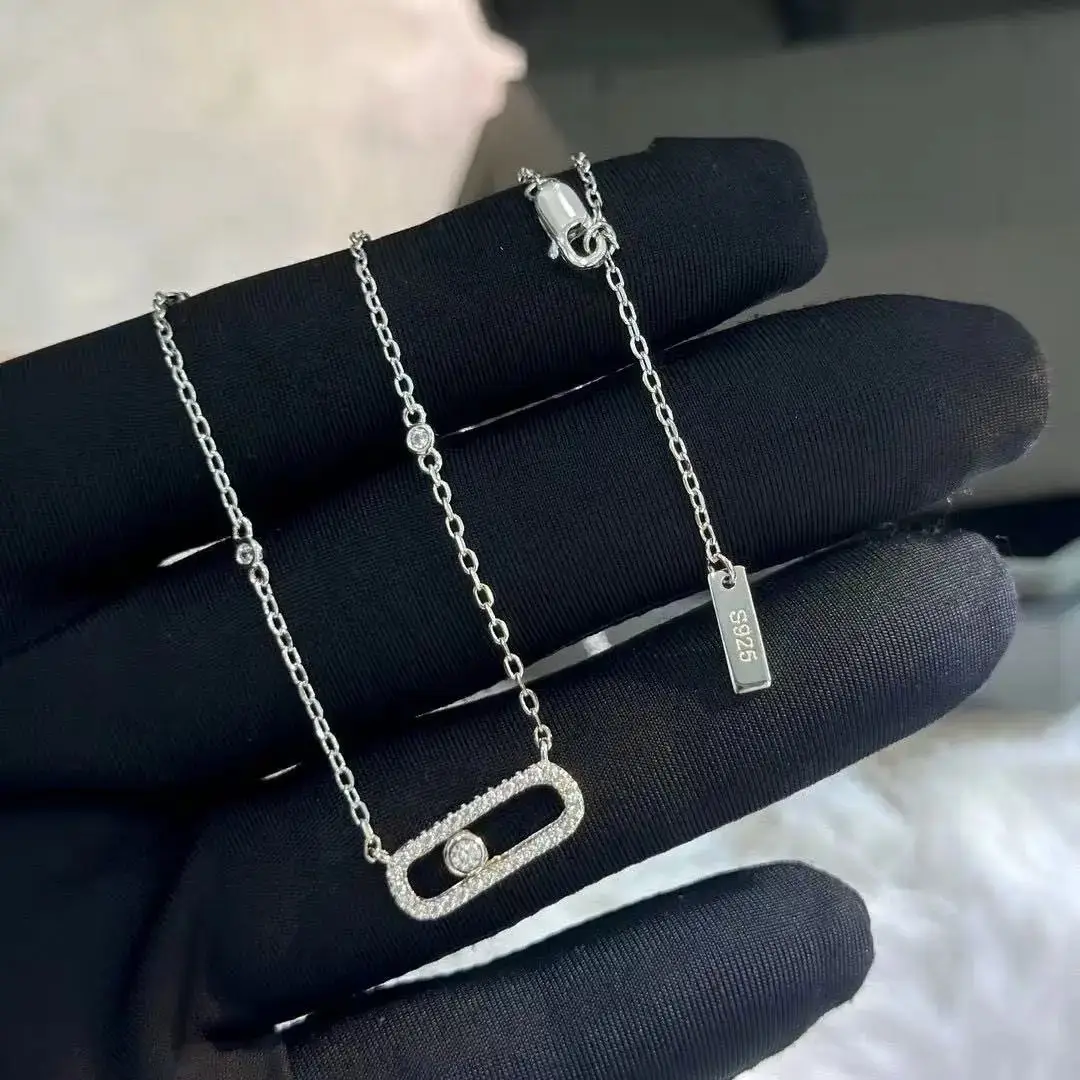 Chanel Pearl CC Logo Necklace — foto 5 de 6