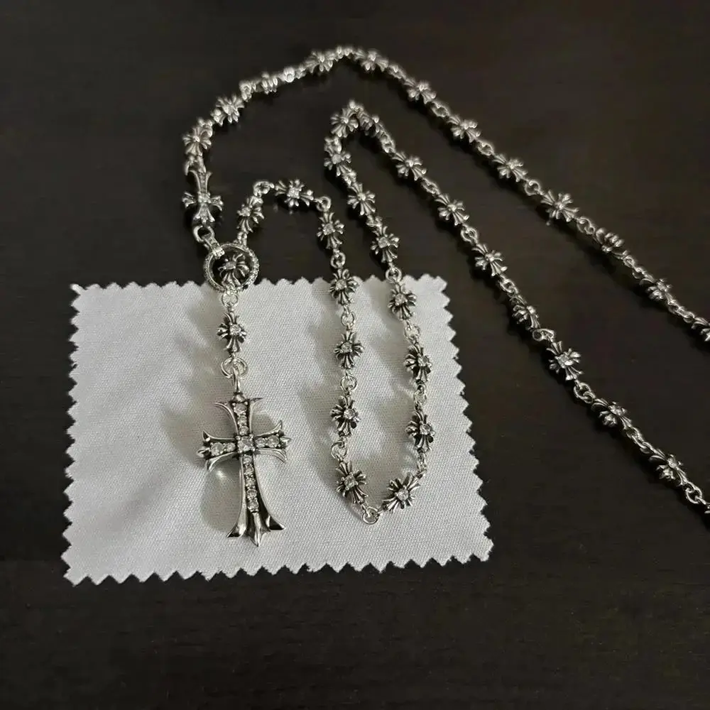 Chrome Hearts Cross Necklace [14 styles] — foto 2 de 6