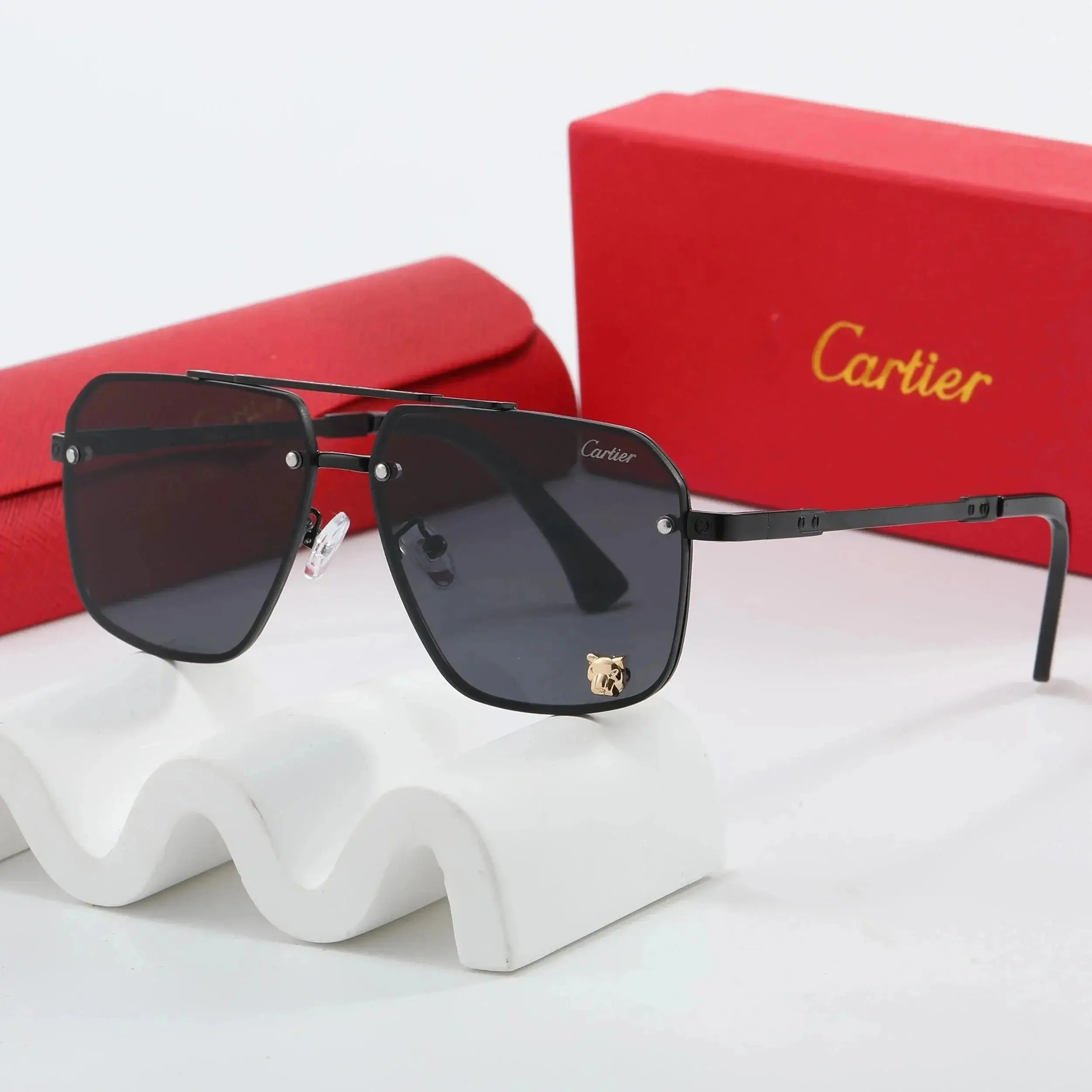 Cartier Casual Sunglasses [40 styles] — foto 4 de 6