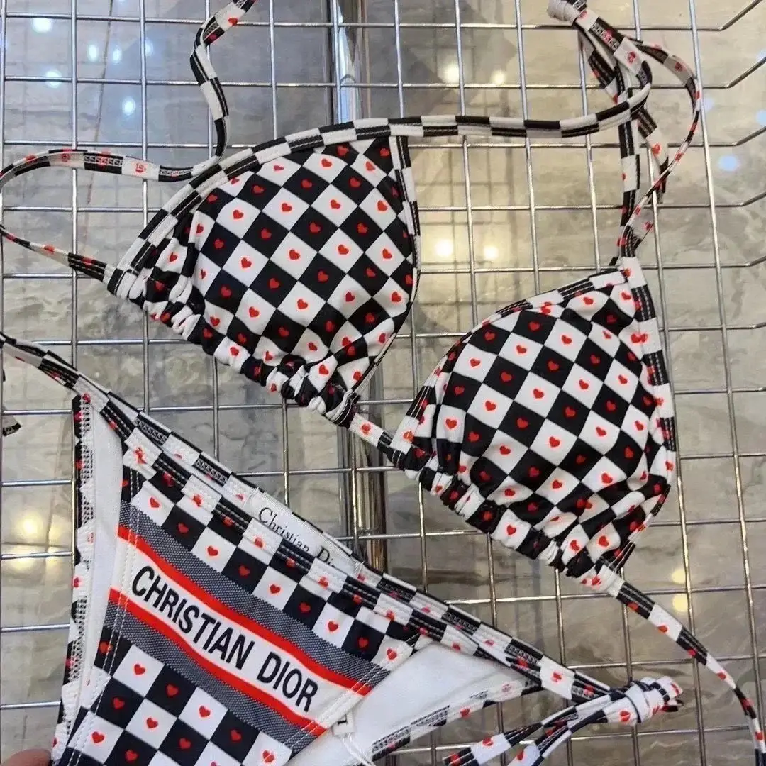 Dior Bikini (39 Styles) — foto 3 de 6