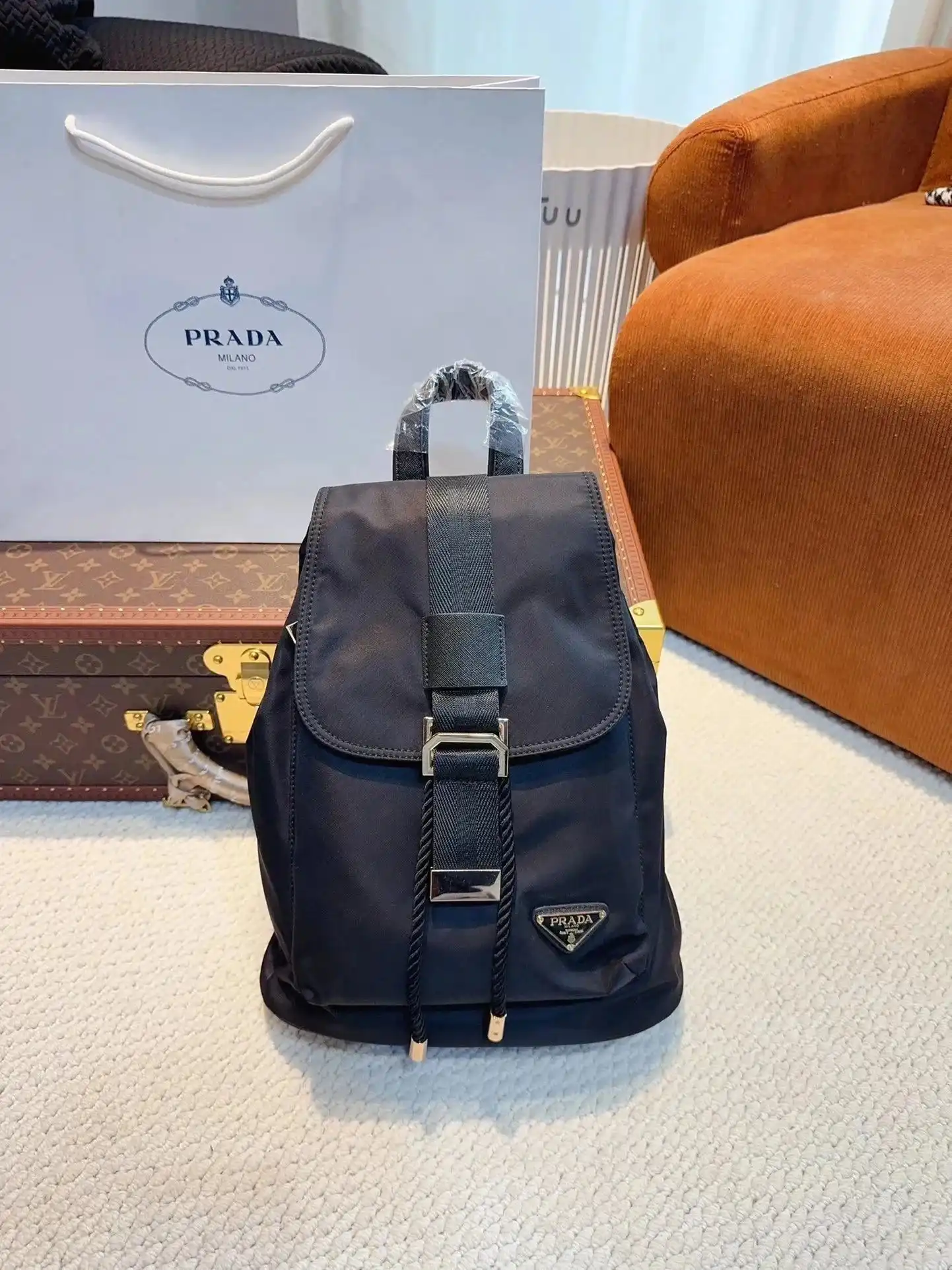 Prada Re-Nylon Backpack [32 styles] — foto 5 de 6