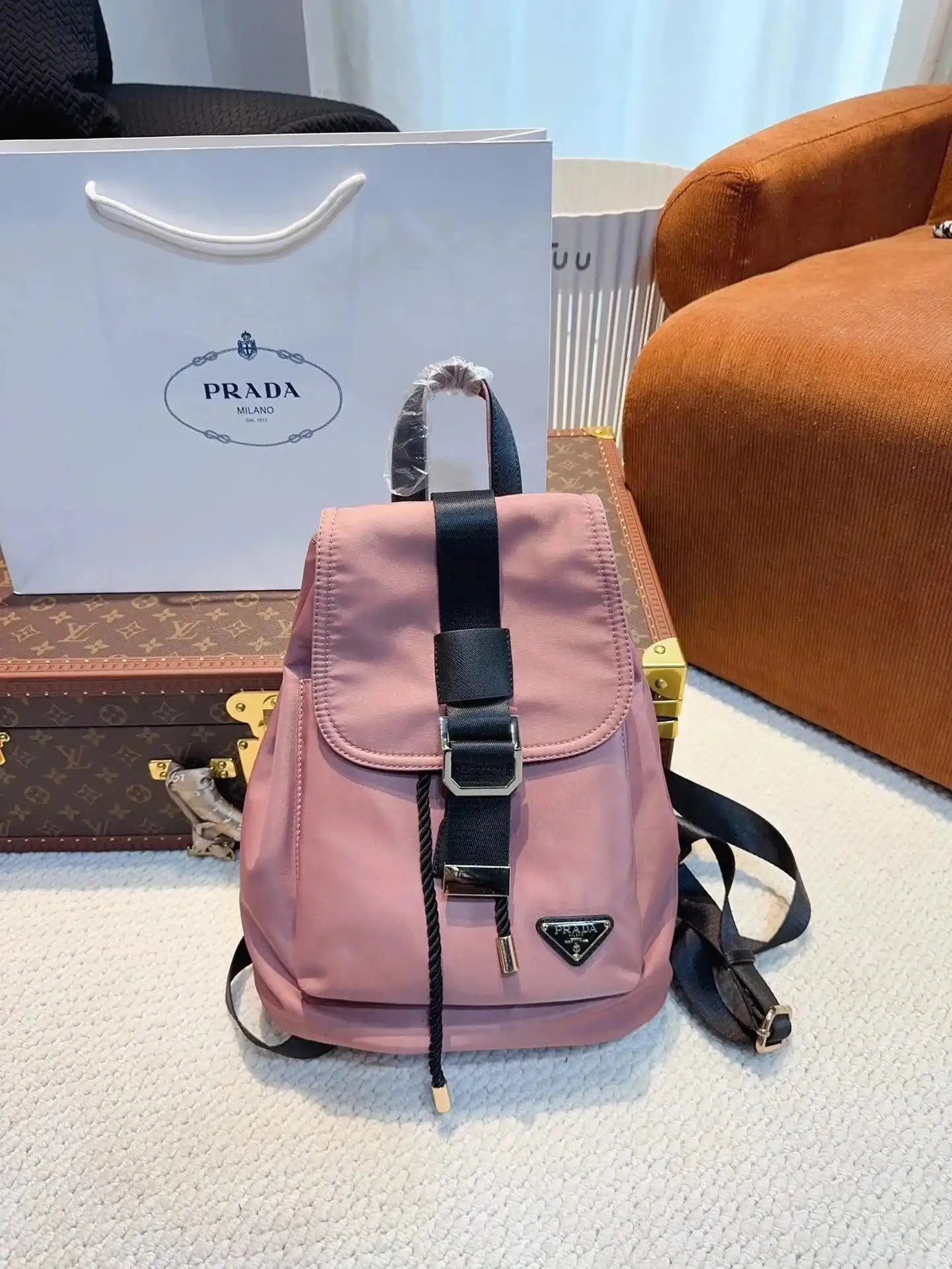 Prada Re-Nylon Backpack [32 styles] — foto 6 de 6