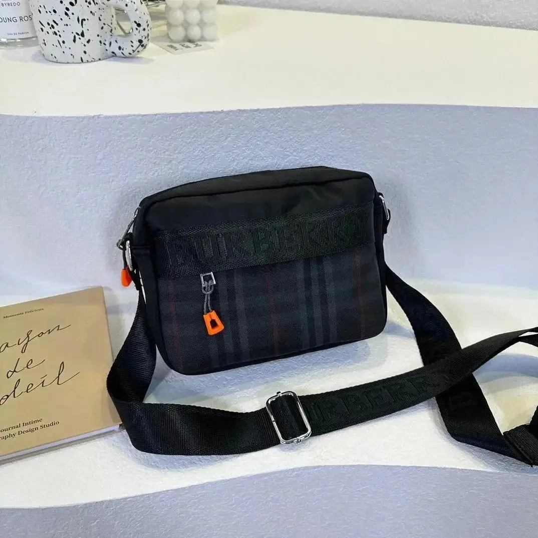 Burberry Vintage Check Crossbody Bag [8 styles] — foto 6 de 6