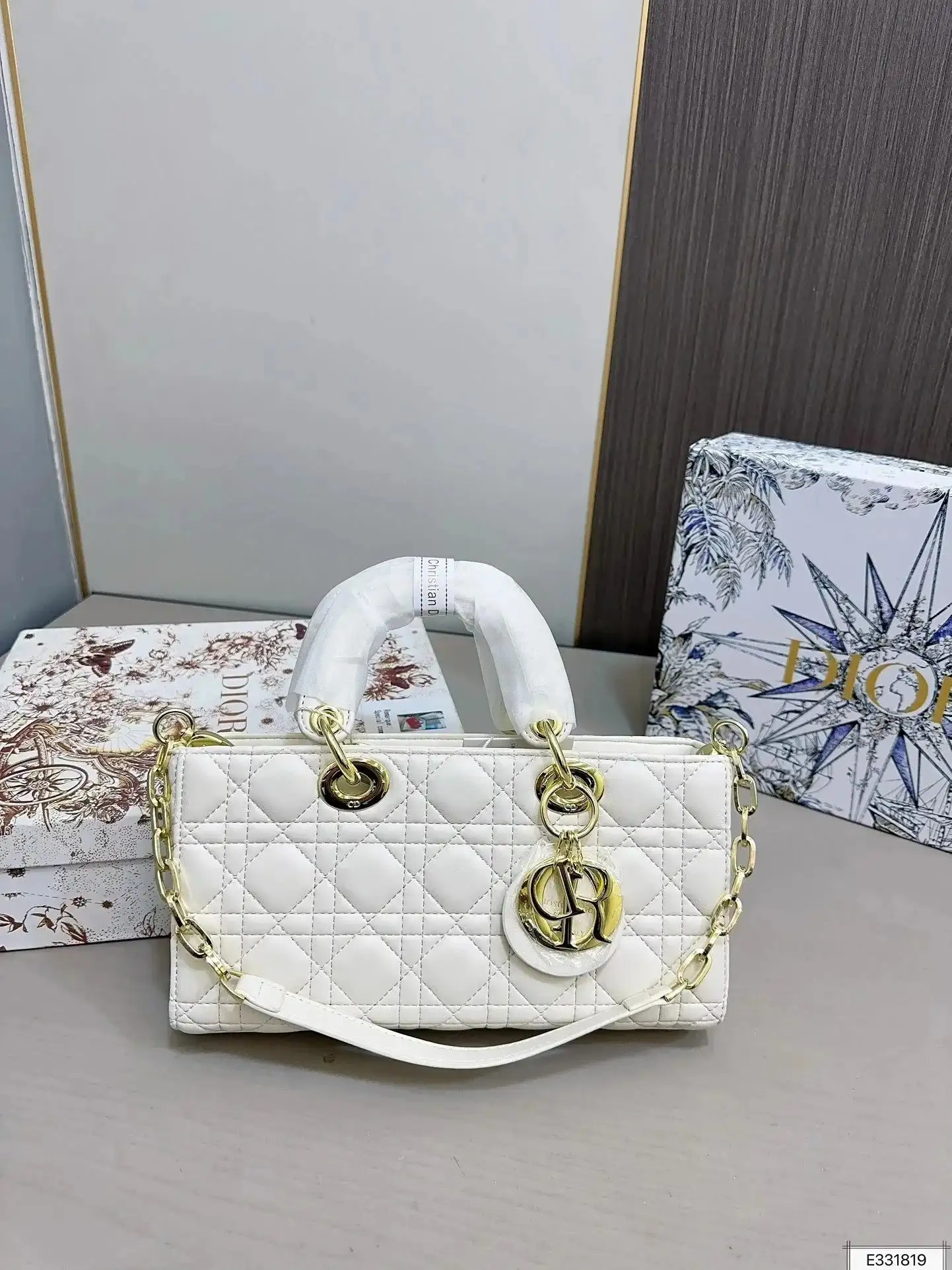 Dior Quilted Shoulder Bag — foto 5 de 6