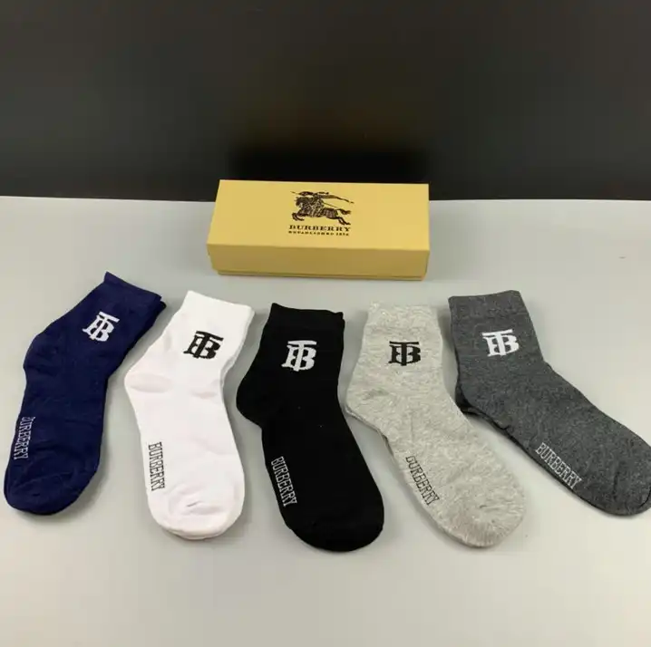 ESSENTIALS FG Socks [AMI & GUCCI Inspired] — foto 4 de 6